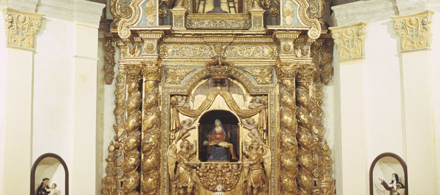 Chiesa del Santo Sepolcro_altare ligneo della Pietà