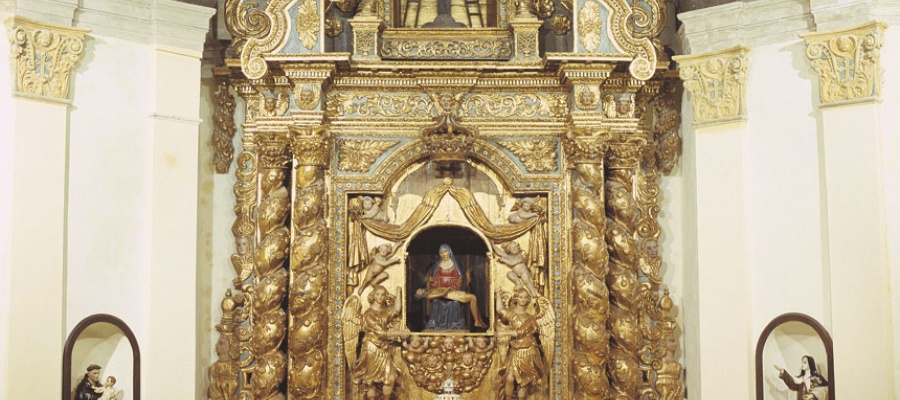 Chiesa del Santo Sepolcro_altare ligneo della Pietà